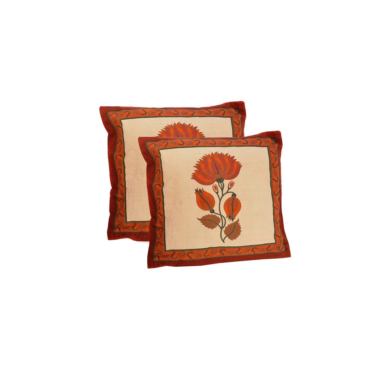 découvrez notre sélection de coussins d'extérieur alliant confort et résistance pour embellir et agrémenter vos espaces extérieurs toute l'année.
